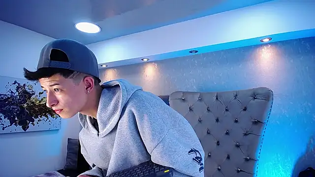 MaikCarver online show from January 13, 4:06 am