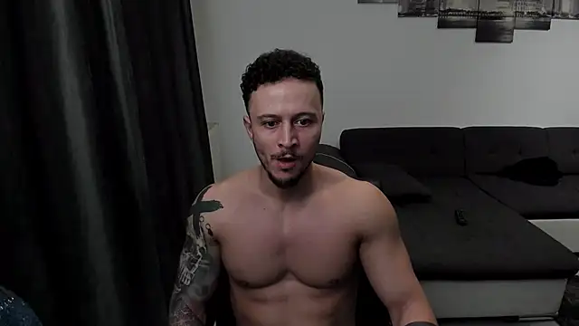 Richarddarell1 online show from February 21, 5:46 am