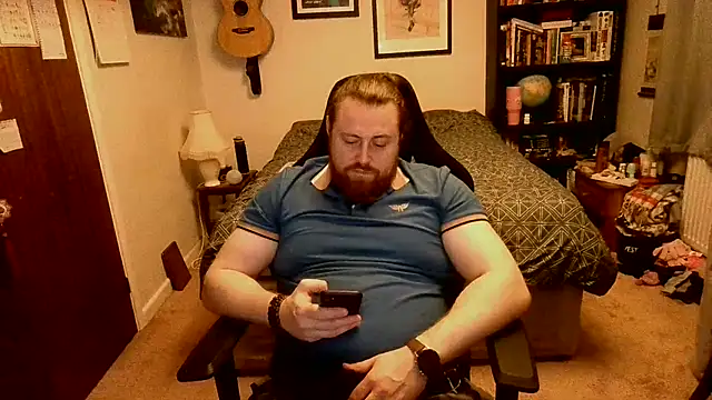 Snapshot of Hairy_Guy30 chatting on October 9, 8:58 pm Hairy Guy30 online show from October 9, 8:58 pm