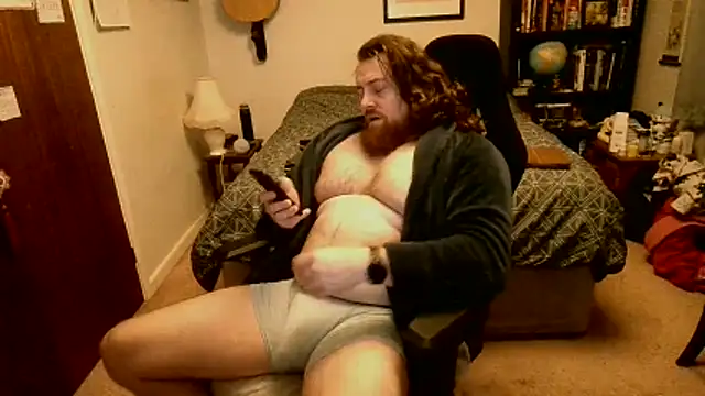 Hairy Guy30 online show from December 19, 5:54 pm
