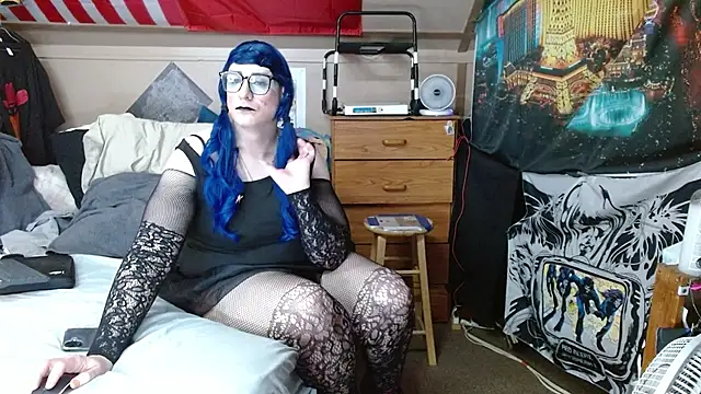 cosmicjones online show from April 17, 10:18 am