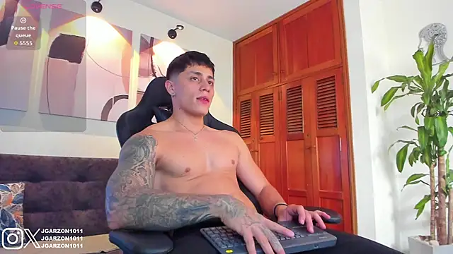  joansoto online show from September 15, 2:18 pm