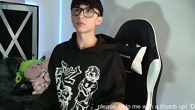 Niico Cruz online show from December 3, 9:45 pm