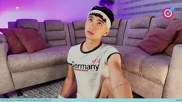 Niico Cruz online show from October 5, 5:11 am