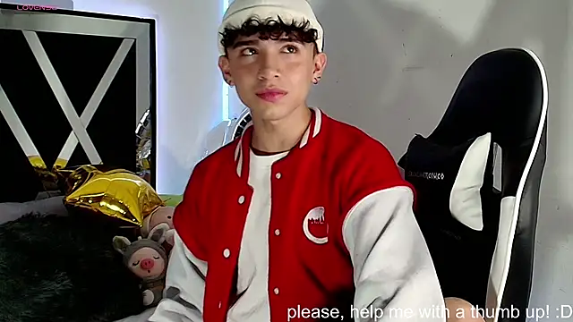 Niico Cruz online show from December 13, 4:33 am