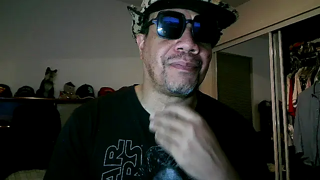 pimpdaddy4ever online show from December 17, 11:38 pm