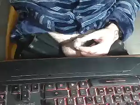 Adri gard online show from December 3, 8:50 pm