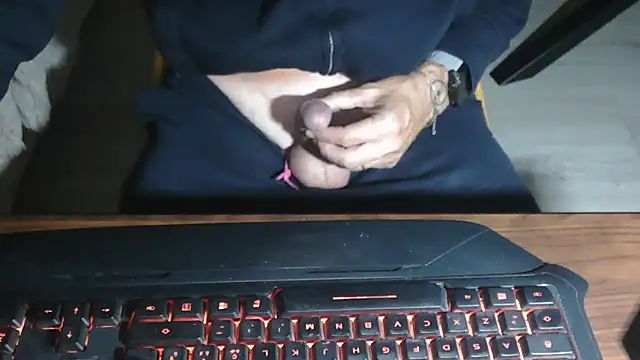 Adri gard online show from October 18, 8:25 pm