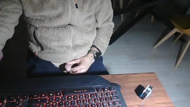 Adri gard online show from April 1, 8:39 pm