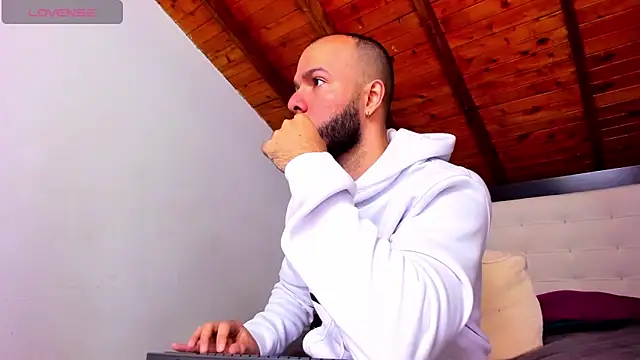 Tom Bailey online show from March 22, 12:54 pm