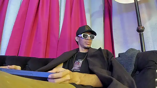 TomyMosterCock online show from December 14, 2:01 am