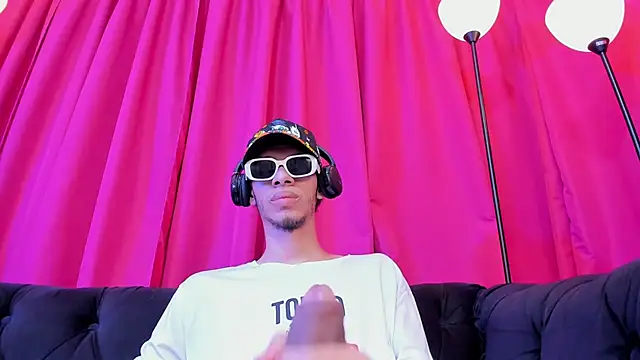 TomyMosterCock online show from January 18, 2:40 am