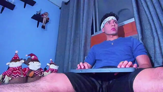 Stefann salvatoree online show from December 19, 1:50 am