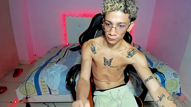 mateodeamjo online show from November 1, 9:24 am