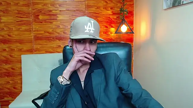 Bastiaan 28 online show from January 5, 6:13 pm