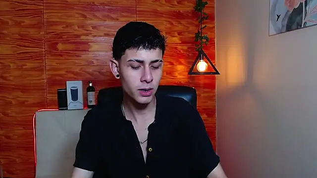 Bastiaan 28 online show from January 24, 3:54 am