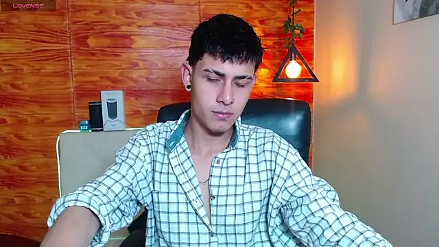 Bastiaan 28 online show from January 25, 4:56 am