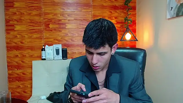 Bastiaan 28 online show from January 7, 10:08 pm