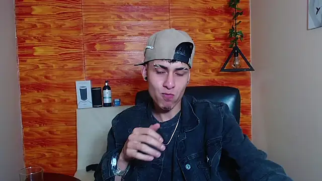 Bastiaan 28 online show from February 6, 12:43 am