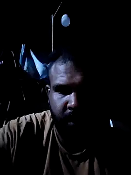 Snapshot of ListedLoin chatting on October 16, 10:29 pm ListedLoin online show from October 16, 10:29 pm