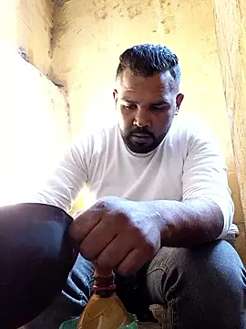 ListedLoin online show from March 6, 12:35 pm