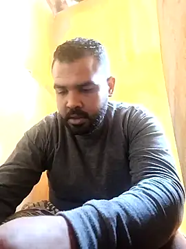 Snapshot of ListedLoin chatting on February 2, 7:30 am ListedLoin online show from February 2, 7:30 am