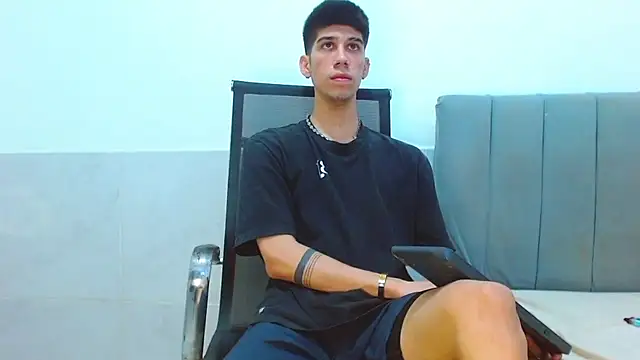 jhony-sex online show from April 5, 11:56 pm