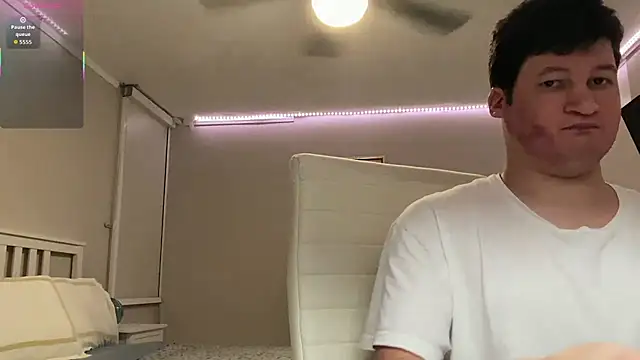 Snapshot of Lorenzo_hernandez chatting on September 12, 10:43 pm Lorenzo hernandez online show from September 12, 10:43 pm