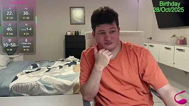 Snapshot of Lorenzo_hernandez chatting on October 18, 11:20 pm Lorenzo hernandez online show from October 18, 11:20 pm