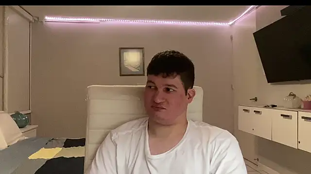 Lorenzo hernandez online show from November 17, 10:02 pm