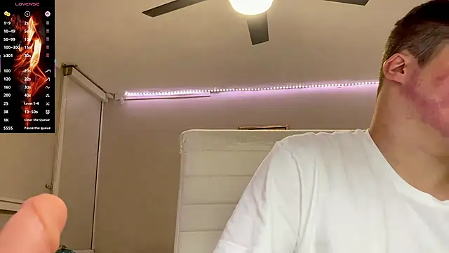 Snapshot of Lorenzo_hernandez chatting on September 28, 12:19 am Lorenzo hernandez online show from September 28, 12:19 am