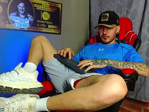 smoker445 online show from March 1, 2:04 am