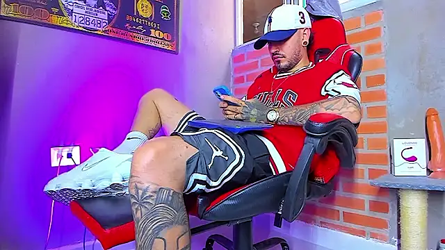 smoker445 online show from September 30, 11:36 am