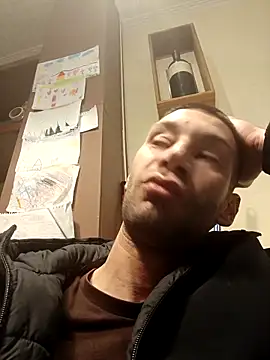 litleboy92 online show from March 8, 9:30 pm