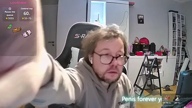 larsgessner30 online show from January 6, 4:05 am