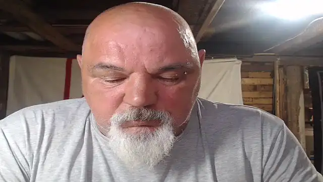 Newfiesausage1972 online show from June 30, 12:17 pm