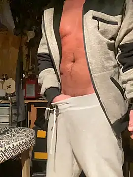 Snapshot of Rob69dick chatting on January 9, 2:11 am Rob69dick online show from January 9, 2:11 am