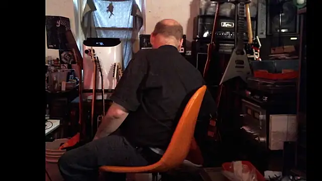 SirGarMack online show from April 15, 4:07 pm