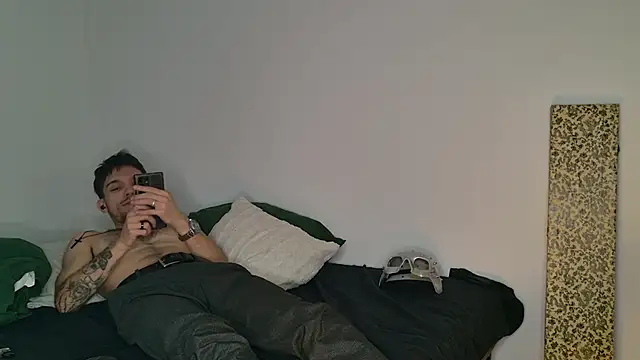 JackDesFeux online show from September 13, 10:49 am