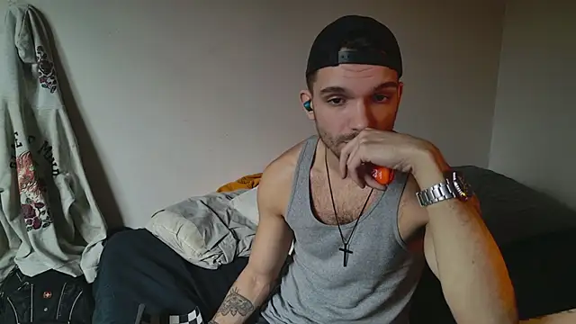 JackDesFeux online show from January 17, 4:04 pm