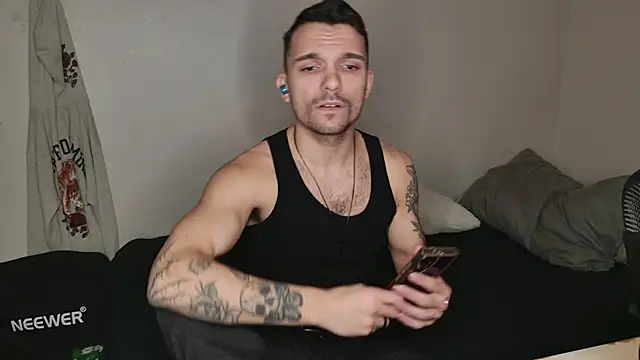 JackDesFeux online show from March 8, 1:04 am