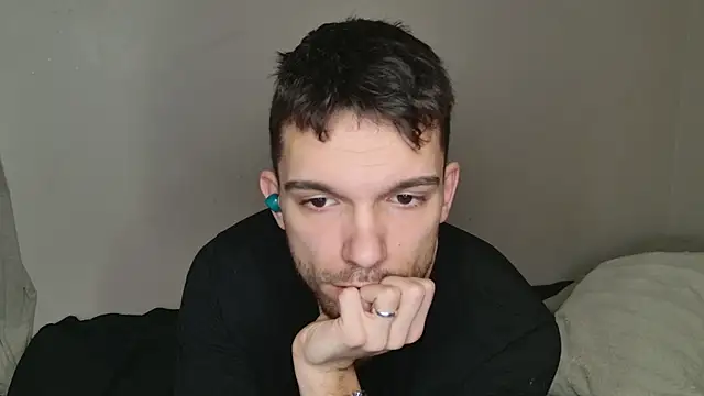 JackDesFeux online show from February 17, 9:46 am