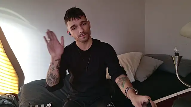 JackDesFeux online show from December 31, 6:13 pm