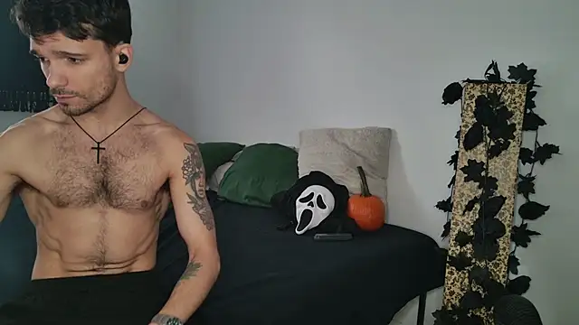 JackDesFeux online show from October 25, 5:47 pm