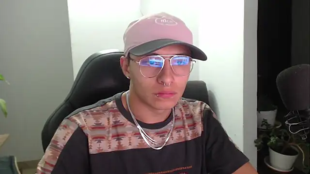 jay dimarco2 online show from January 5, 11:08 pm