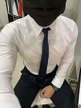 harrylouis1357 online show from January 9, 1:35 pm