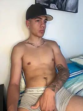 santiago sosa24 online show from May 20, 3:51 pm