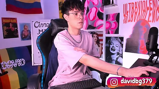 cinnamon boyxxx online show from March 11, 12:22 am