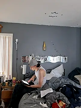 gifted723 online show from September 15, 2:40 pm