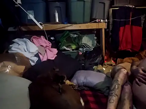 hungandtatted666 online show from September 10, 11:42 am